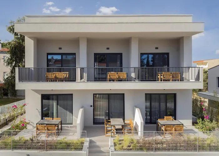The 8 Suites